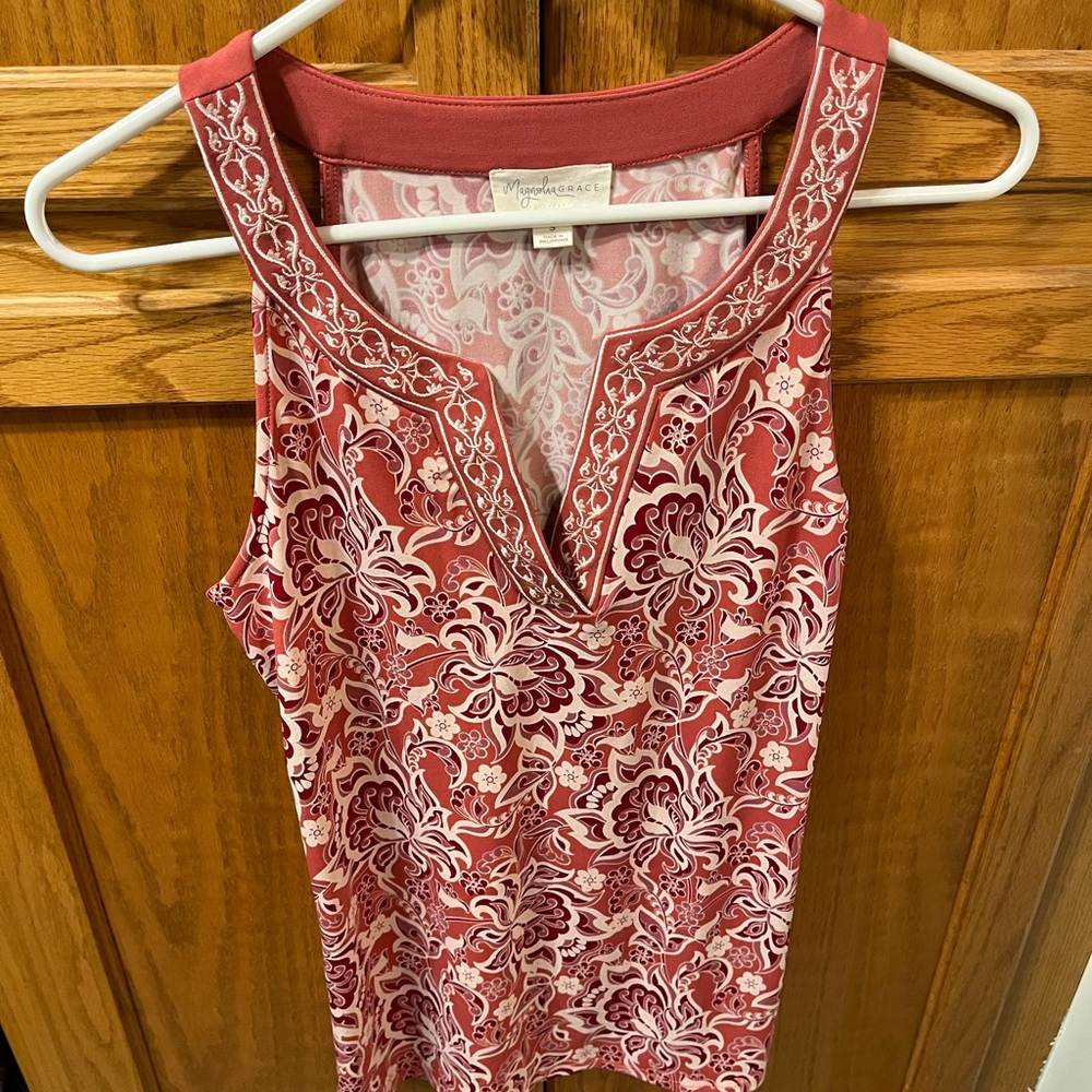Magnolia Grace Red and White Floral Tank Top